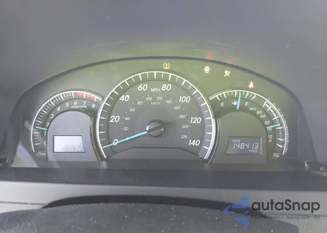 2013 Toyota Camry Xle z USA, uszkodzony, nr VIN 4T4BF1FK1DR309837